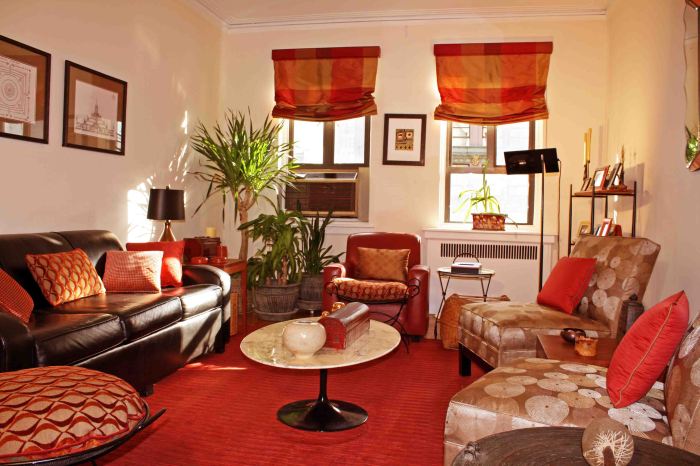 How to decorate a red living room